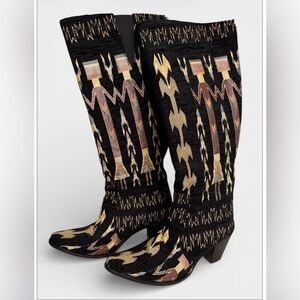 Southwestern Tapestry Boots Black & Gold Tribal Design Mid Heel Women’s 36 US 6